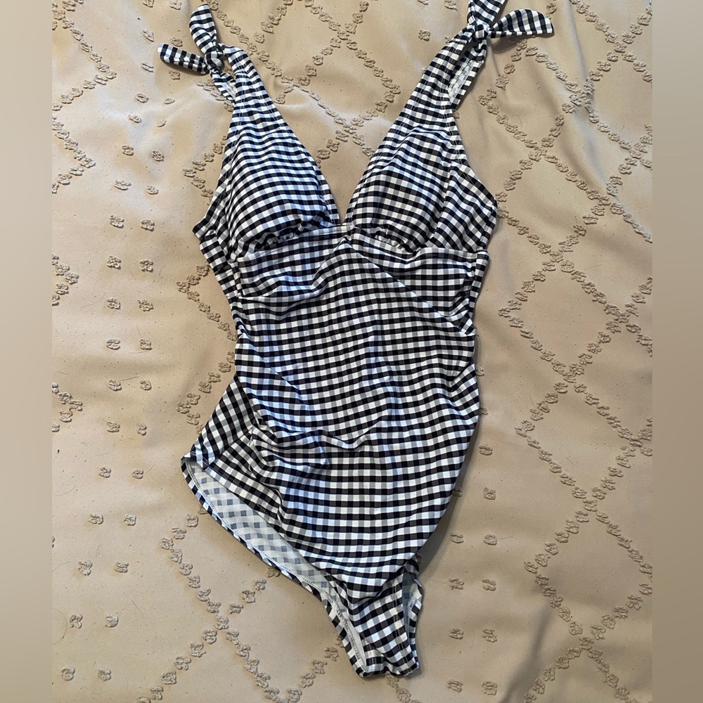 One piece swimsuit and cover up bundle